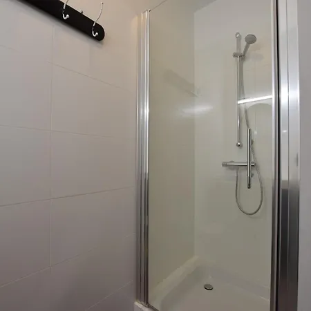 Modern In With Sauna, Cleaning Included * Vaux-sur-Sure